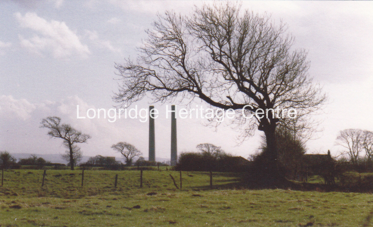 535A - Courtaulds  Red Scar factory - View of chimneys - Unknown